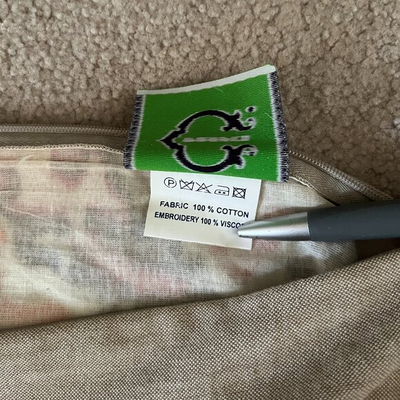 C Wonder Embroidery Cushion Cover - Picture 2 of 2